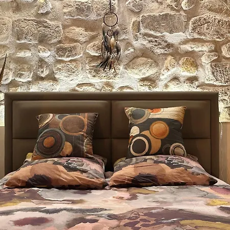 Paris Marais -Design Kenzo - Bed Premium-3